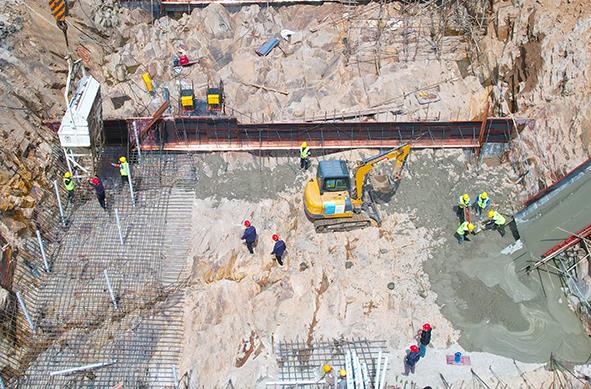 莫旗永安水库除险加固工程进入全面施工阶段-李洁( (2).jpg